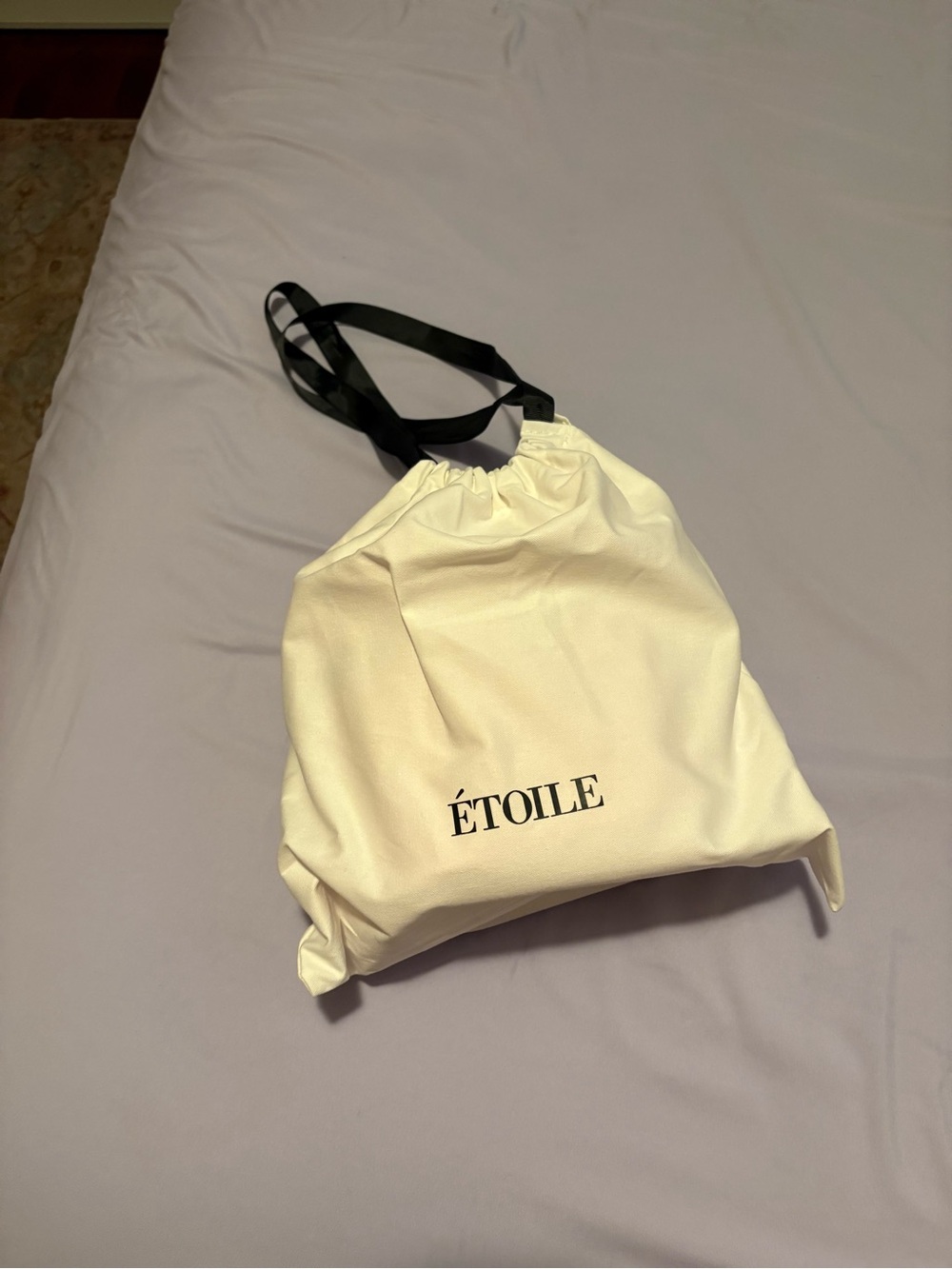 ÉTOILE OVAL TOILETRY CASE- PINK - Picture 8 of 10